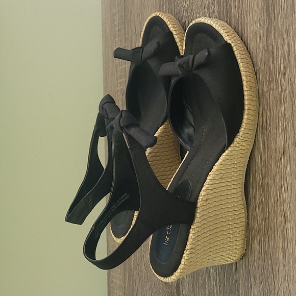 Liz Claiborne womens sandals size 7 - Picture 4 of 6